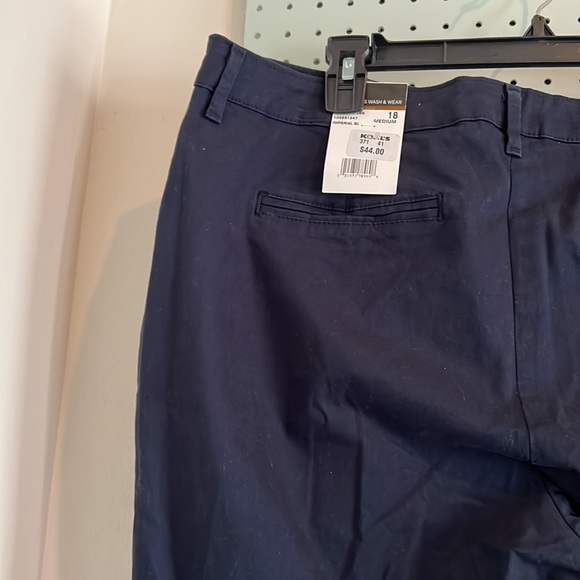 NWT Lee Effortless Wash & Wear Straight Leg Pant. Size 18 Medium. Imperial Blue. - Picture 15 of 16